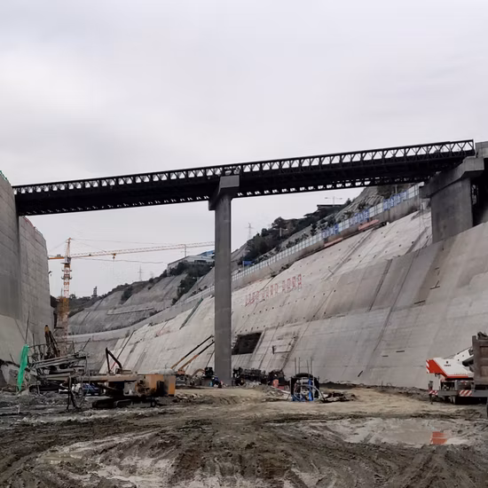 Bridge-Stone Marine CCS/Sck Type Super Cell Rubber Fender Series Installation