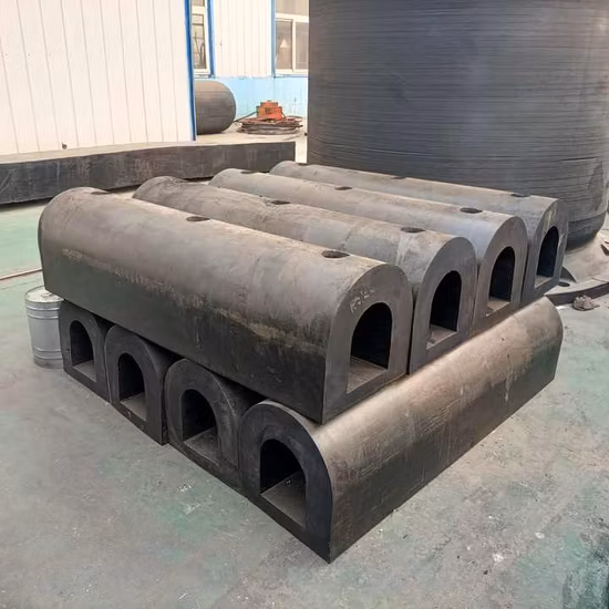 Usine de qualité supérieure Evergreen 2.5X5.5 3.3X6.5 Type de filet flottant élingue en caoutchouc rouleau de navire marin pare-chocs de défense de garde-boue pneumatique Yokohama
